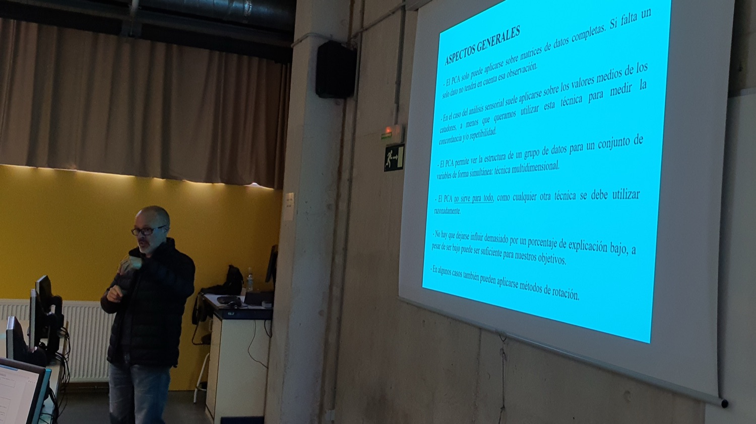 Intercambio activo con profesionales del sector